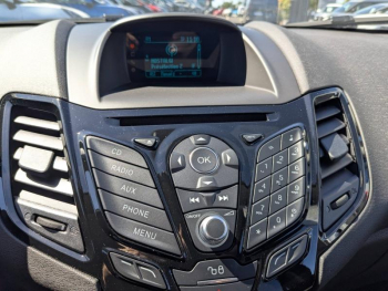 Photo 7 du bon plan FORD Fiesta 1.0 EcoBoost 100ch Stop&Start Titanium 5p occasion à 10990 €
