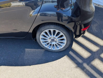 Photo 13 du bon plan FORD Fiesta 1.0 EcoBoost 100ch Stop&Start Titanium 5p occasion à 10990 €