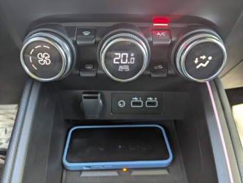 Photo 15 du bon plan RENAULT Clio 1.0 TCe 90ch esprit Alpine - 24 occasion à 17990 €