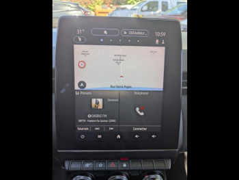 Photo 16 du bon plan RENAULT Clio 1.0 TCe 90ch esprit Alpine - 24 occasion à 17990 €