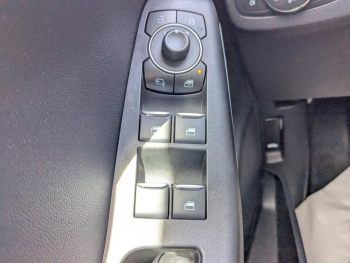 Photo 10 du bon plan FORD Puma 1.0 Flexifuel 125ch S&S mHEV Titanium occasion à 18690 €
