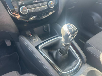 Photo 15 du bon plan NISSAN Qashqai 1.3 DIG-T 140ch N-Connecta Euro6d-T occasion à 16890 €