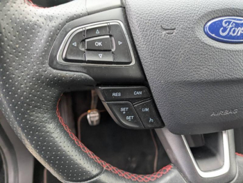 Photo 17 du bon plan FORD Kuga 1.5 Flexifuel-E85 150ch Stop&Start ST-Line 170g 4x2 Euro6.2 occasion à 18390 €