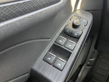 Photo 17 du bon plan FORD Kuga 2.5 Duratec 190ch FHEV E85 ST-Line BVA occasion à 24990 €