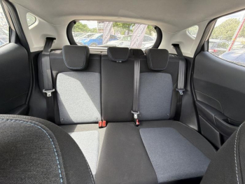 Photo 15 du bon plan FORD Fiesta 1.0 Flexifuel 95ch Active X 5p occasion à 16290 €