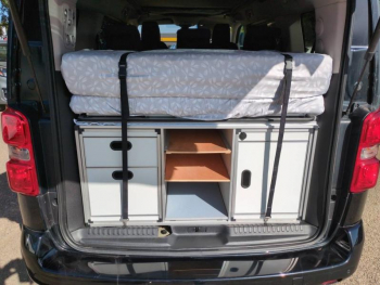 Photo 7 du bon plan PEUGEOT Traveller 2.0 BlueHDi 180ch S&S Standard Allure EAT8 8 Places occasion à 38000 €