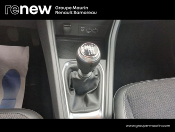 Photo 26 du bon plan RENAULT Captur 1.3 TCe 140ch FAP Rive Gauche occasion à 18900 €