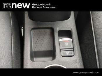Photo 34 du bon plan RENAULT Captur 1.3 TCe 140ch FAP Rive Gauche occasion à 18900 €