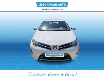 Photo 2 du bon plan TOYOTA Auris HSD 136h Style occasion à 12990 €