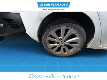 Photo 7 du bon plan TOYOTA Auris HSD 136h Style occasion à 12990 €