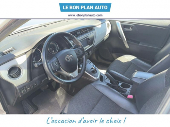 Photo 8 du bon plan TOYOTA Auris HSD 136h Style occasion à 12990 €
