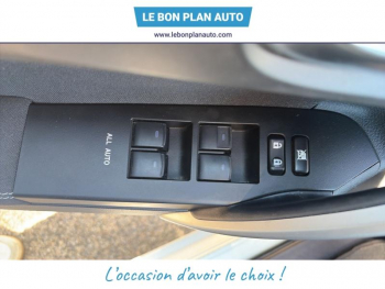 Photo 18 du bon plan TOYOTA Auris HSD 136h Style occasion à 12990 €