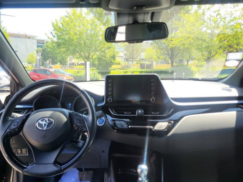 Photo 3 du bon plan TOYOTA C-HR 184h Edition 2WD E-CVT MY20 occasion à 20490 €