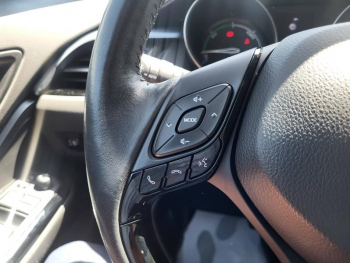 Photo 19 du bon plan TOYOTA C-HR 184h Edition 2WD E-CVT MY20 occasion à 20490 €