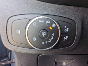 Photo 12 du bon plan FORD Fiesta 1.0 Flexifuel 95ch ST-Line 5p occasion à 18790 €
