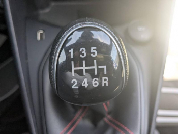 Photo 19 du bon plan FORD Fiesta 1.0 Flexifuel 95ch ST-Line 5p occasion à 18790 €