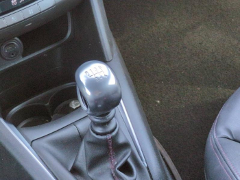 Photo 19 du bon plan PEUGEOT 208 1.6 THP XY 3p occasion à 6990 €