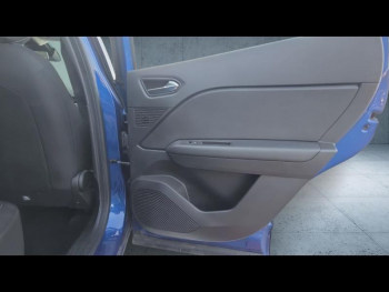 Photo 16 du bon plan RENAULT Captur 1.3 TCe 130ch FAP Business - 20 occasion à 13900 €