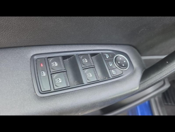 Photo 24 du bon plan RENAULT Captur 1.3 TCe 130ch FAP Business - 20 occasion à 13900 €