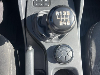 Photo 20 du bon plan FORD Ranger VUL 2.0 EcoBlue 170ch Stop&Start Double Cabine XLT 4x4 occasion à 38900 €