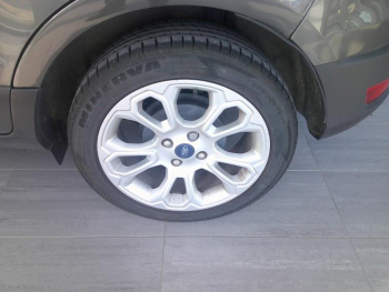 Photo 22 du bon plan FORD EcoSport 1.0 EcoBoost 125ch Titanium occasion à 15901 €