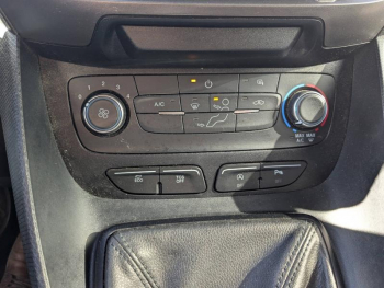 Photo 20 du bon plan FORD Transit Connect VUL L1 1.0E 100ch E85 Trend occasion à 21753 €