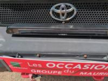 Photo 28 du bon plan TOYOTA Hilux VUL 2.8 D-4D X-Tra Cabine Lounge 4WD MC20 occasion à 36000 €