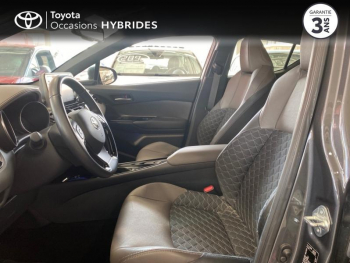 Photo 19 du bon plan TOYOTA C-HR 122h Distinctive 2WD E-CVT MC19 occasion à 21990 €