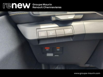 Photo 19 du bon plan RENAULT Megane E-Tech Electric EV60 220ch Iconic optimum charge -B occasion à 26999 €