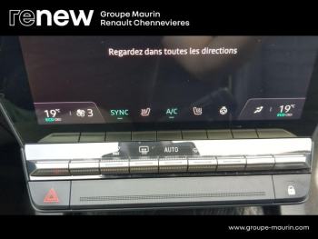 Photo 28 du bon plan RENAULT Megane E-Tech Electric EV60 220ch Iconic optimum charge -B occasion à 26999 €