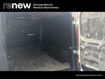 Photo 13 du bon plan RENAULT Trafic Fg VUL L1H1 1000 1.6 dCi 120ch Grand Confort Euro6 occasion à 15900 €