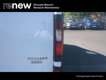 Photo 15 du bon plan RENAULT Trafic Fg VUL L1H1 1000 1.6 dCi 120ch Grand Confort Euro6 occasion à 15900 €