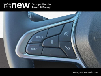 Photo 30 du bon plan RENAULT Clio 1.6 E-Tech 145ch full hybrid Techno - 24 occasion à 21990 €