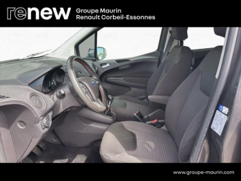 Photo 11 du bon plan FORD Tourneo Courier 1.5 TDCI 100ch Sport occasion à 13990 €