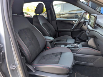 Photo 21 du bon plan FORD Kuga 2.5 Duratec 243ch Hybride Rechargeable ST-Line X Powershift occasion à 34900 €