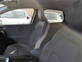 Photo 13 du bon plan RENAULT Captur 1.3 TCe 140ch FAP Intens EDC -21 occasion à 17490 €