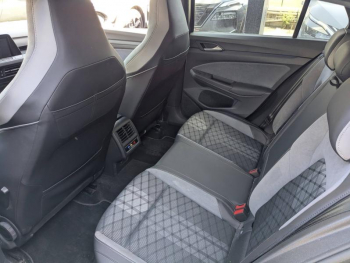 Photo 13 du bon plan VOLKSWAGEN Golf 1.5 eTSI OPF 150ch R-Line DSG7 occasion à 26990 €