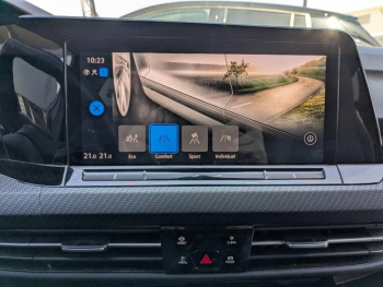 Photo 14 du bon plan VOLKSWAGEN Golf 1.5 eTSI OPF 150ch R-Line DSG7 occasion à 26990 €