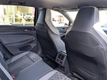 Photo 18 du bon plan VOLKSWAGEN Golf 1.5 eTSI OPF 150ch R-Line DSG7 occasion à 26990 €