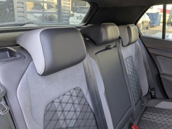 Photo 19 du bon plan VOLKSWAGEN Golf 1.5 eTSI OPF 150ch R-Line DSG7 occasion à 26990 €
