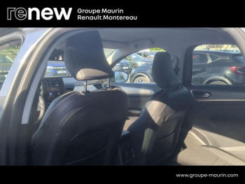 Photo 21 du bon plan RENAULT Arkana 1.6 E-Tech hybride 145ch Techno -22 occasion à 22490 €