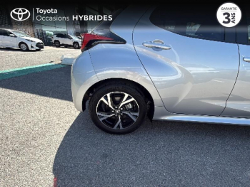 Photo 16 du bon plan TOYOTA Yaris 116h Design 5p MY25 occasion à 23790 €