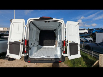 Photo 23 du bon plan FORD Transit 2T Fg VUL T350 L2H2 2.0 EcoBlue 170ch S&S Trail occasion à 38990 €
