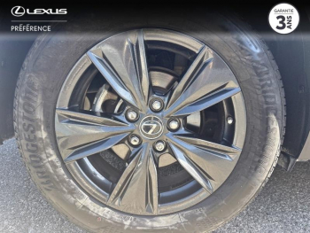 Photo 4 du bon plan LEXUS UX 250h 4WD Luxe MY19 occasion à 24990 €