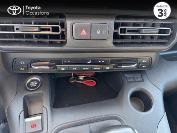 Photo 21 du bon plan TOYOTA PROACE CITY Verso Long 1.5 130 D-4D Design RC21 occasion à 21990 €
