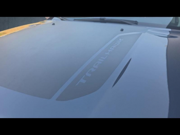 Photo 9 du bon plan JEEP Compass 1.3 Turbo T4 240ch PHEV 4xe Overland AT6 eAWD occasion à 23990 €
