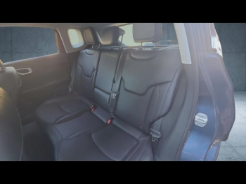 Photo 15 du bon plan JEEP Compass 1.3 Turbo T4 240ch PHEV 4xe Overland AT6 eAWD occasion à 23990 €