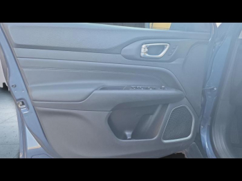 Photo 25 du bon plan JEEP Compass 1.3 Turbo T4 240ch PHEV 4xe Overland AT6 eAWD occasion à 23990 €
