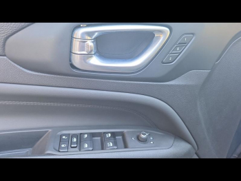 Photo 26 du bon plan JEEP Compass 1.3 Turbo T4 240ch PHEV 4xe Overland AT6 eAWD occasion à 23990 €