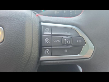 Photo 31 du bon plan JEEP Compass 1.3 Turbo T4 240ch PHEV 4xe Overland AT6 eAWD occasion à 23990 €